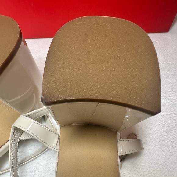 Ferragamo Marika Patent Leather  Women's Block Heel Platform Sandals - Picture 12 of 12